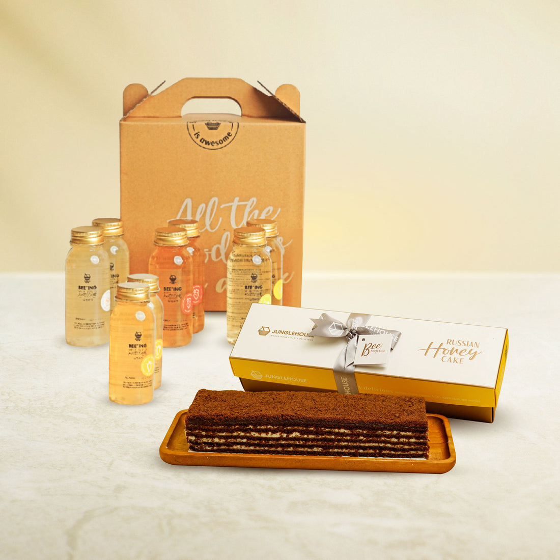 Russian Honey Cake Premium Gift Box (10 serves) + Super Immunity Honey Juice Pack