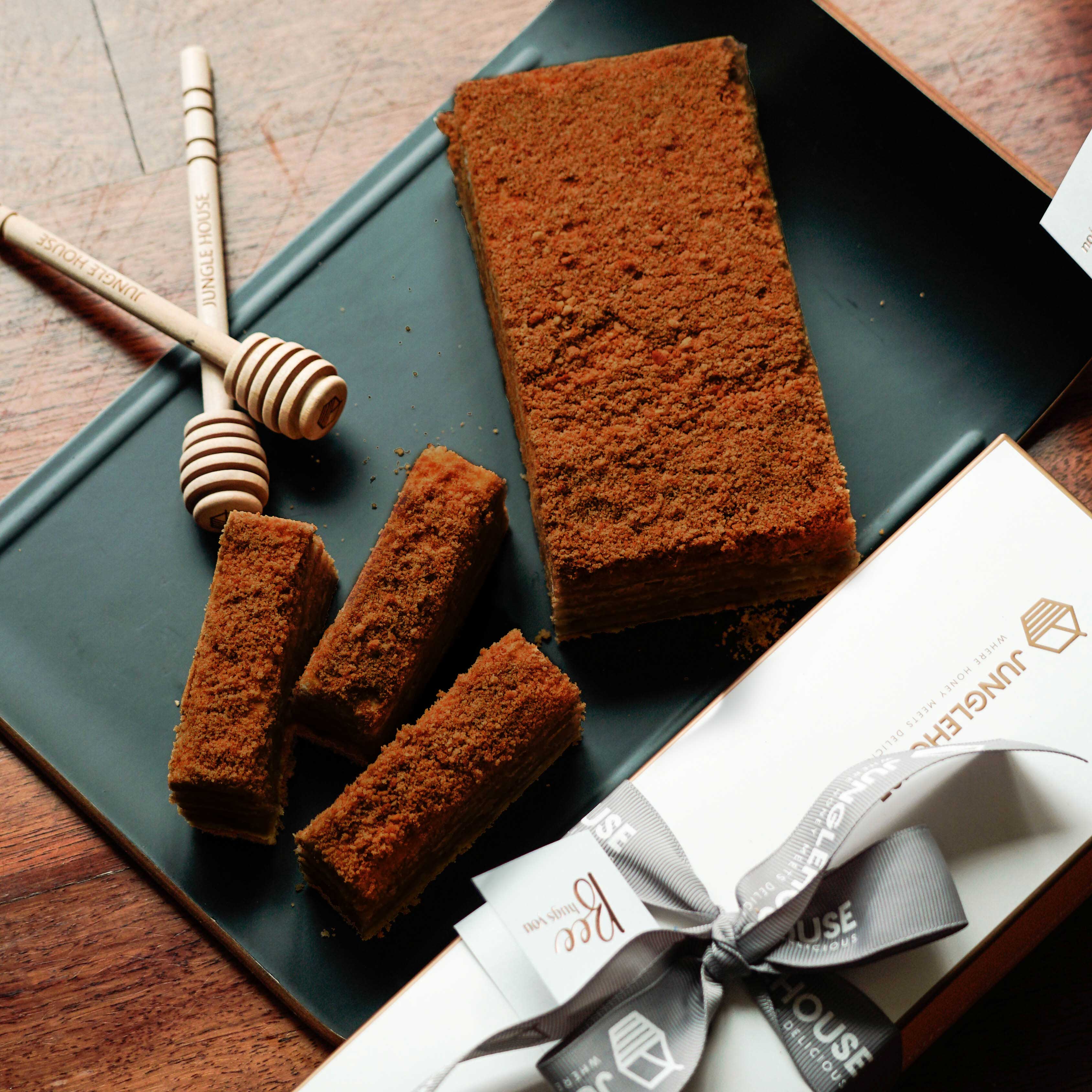 Russian Honey Cake Premium Gift Box (10 serves) - Chocolate Flavour