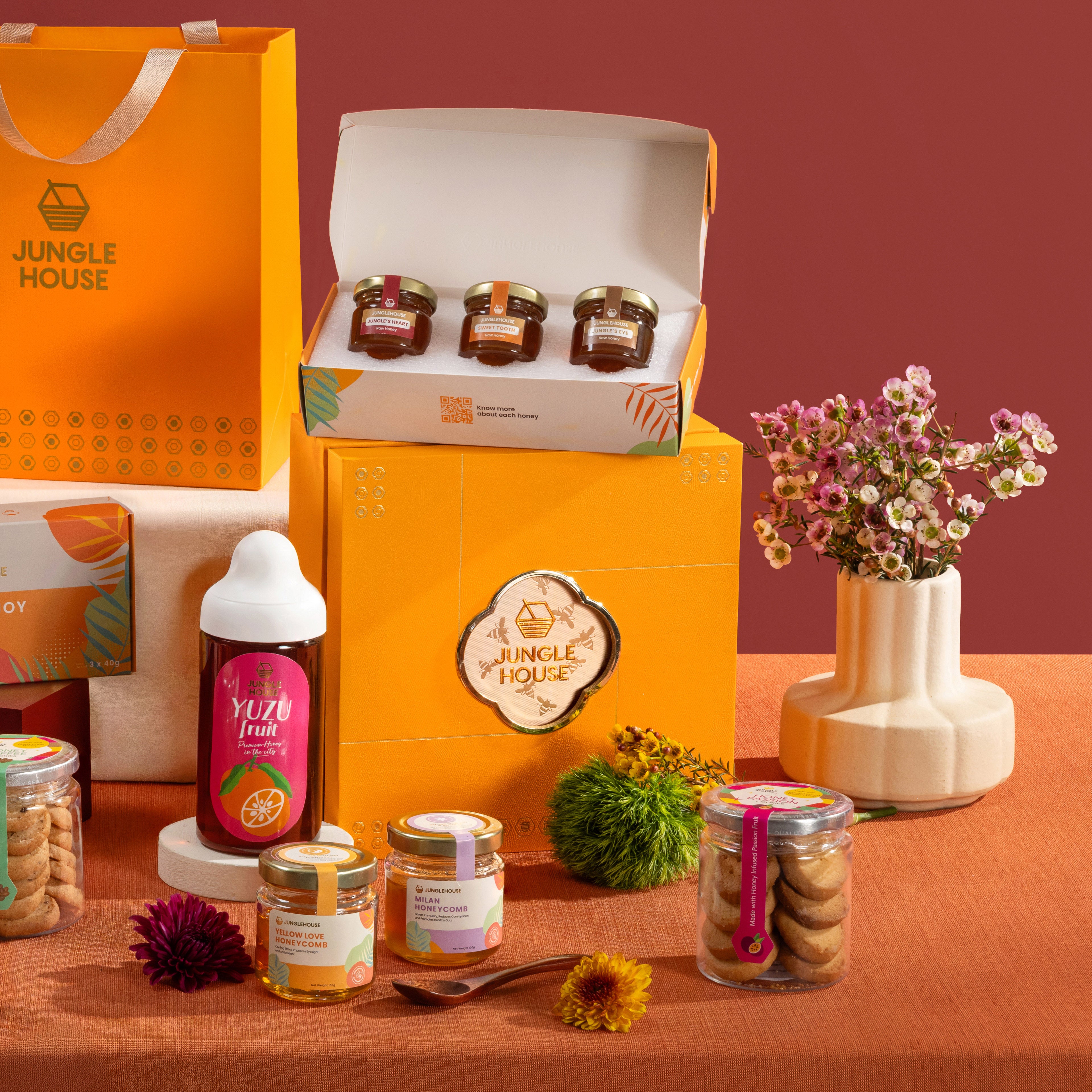 Hamper 298  (蜂采吉祥 Bee-Blessed)